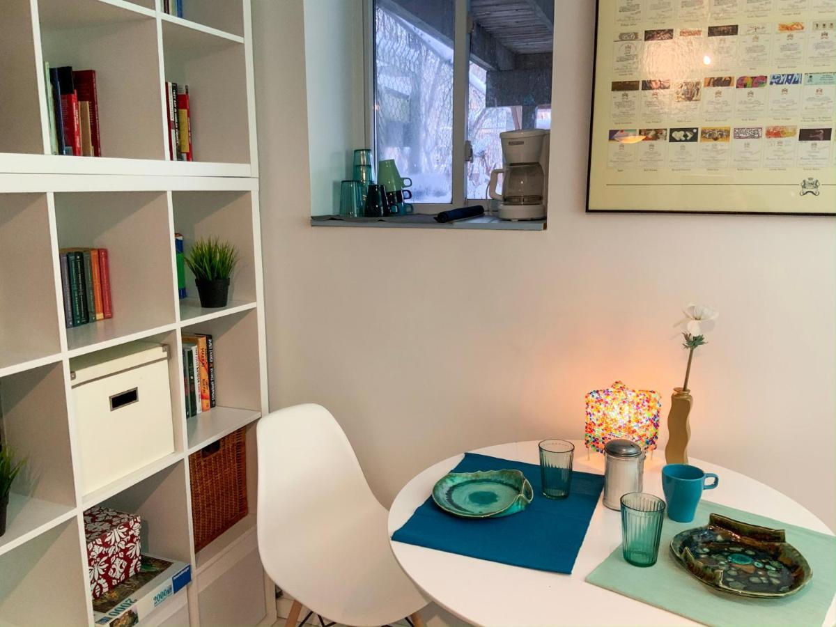 An Independent Beach Retreat Steps From The Lake And Right In The City Apartment โตรอนโต ภายนอก รูปภาพ